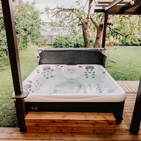 Private Seaside House With Hottub And Sauna *