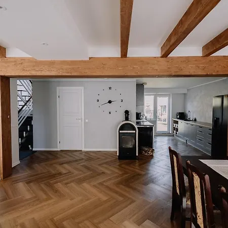 Private Seaside House With Hottub And Sauna 度假居 派尔努